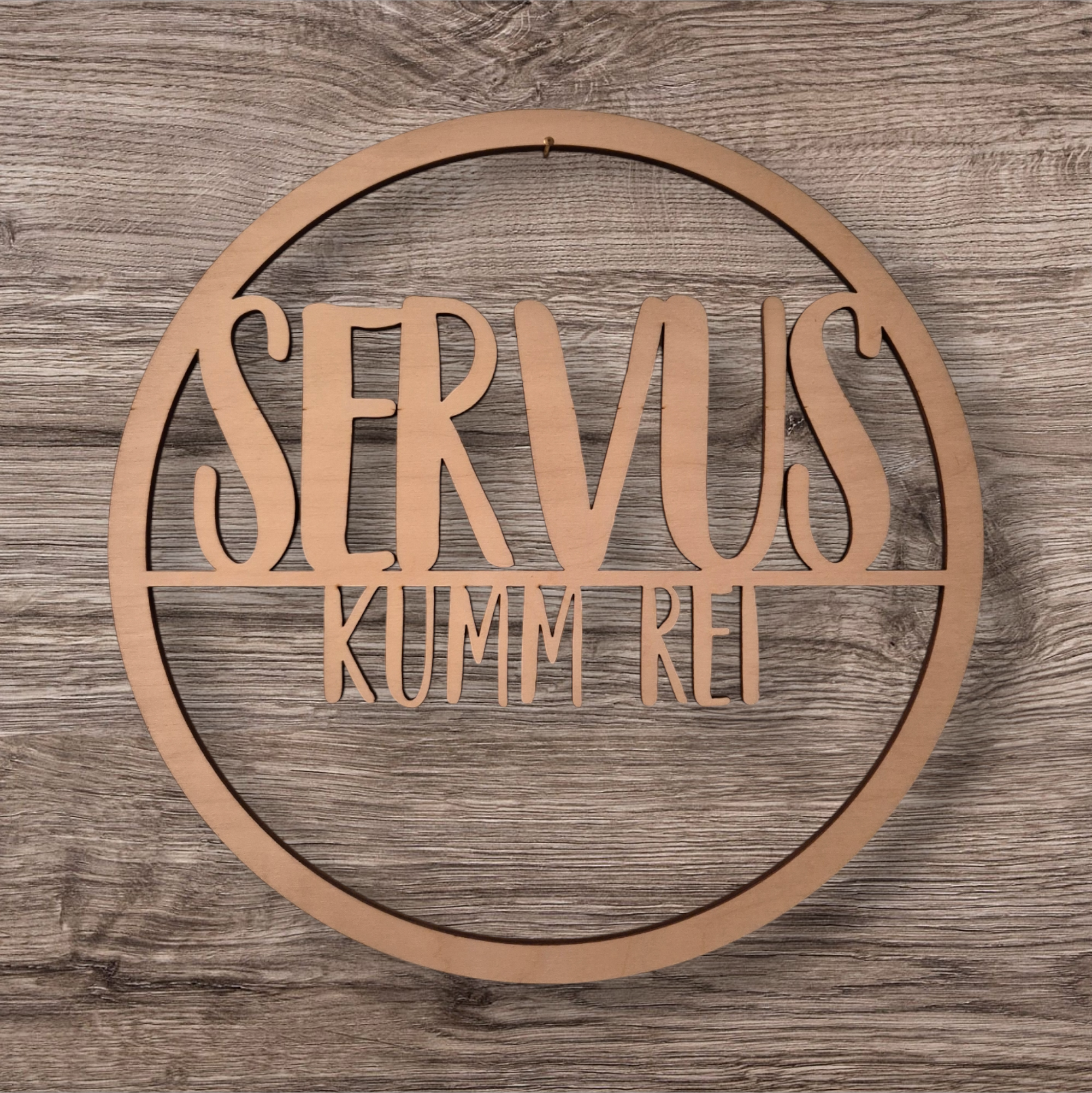 Personalisierte Holzartikel mit Lasergravur – Einzigartige Deko & Geschenkideen